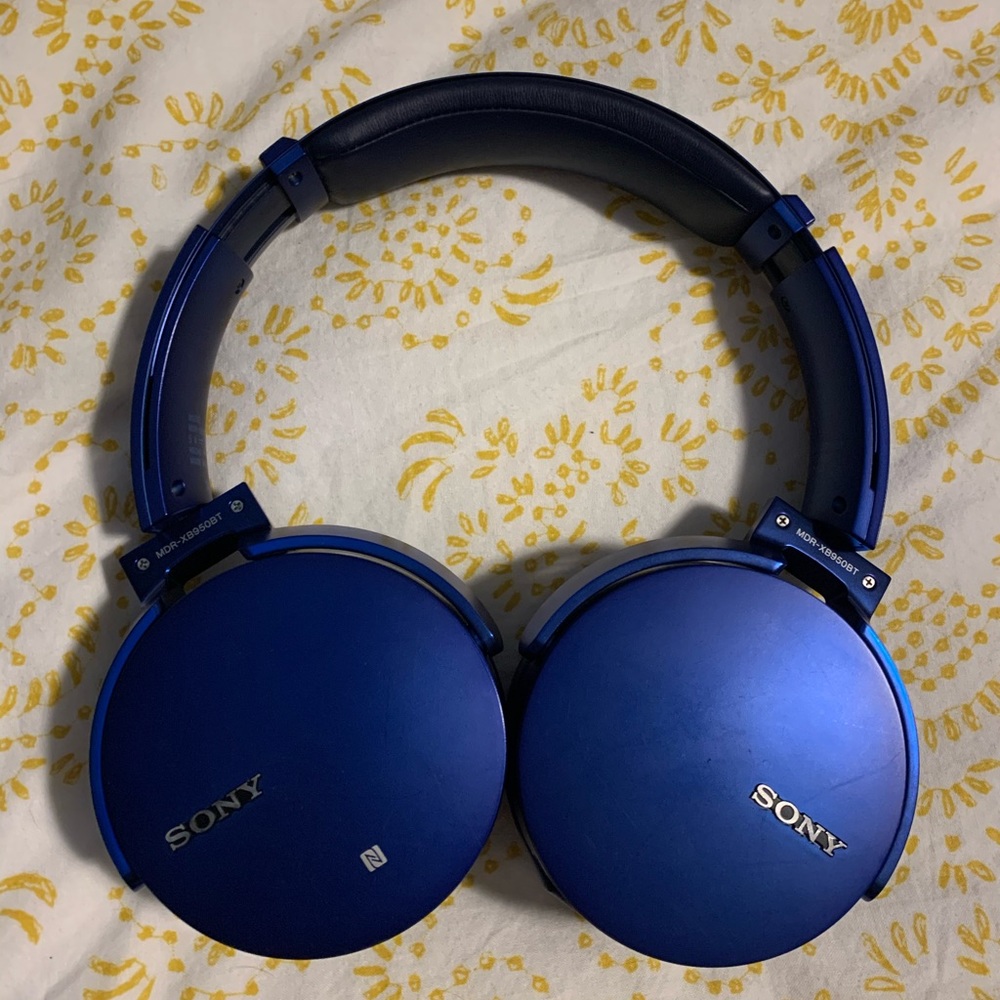 Sony wireless headphones